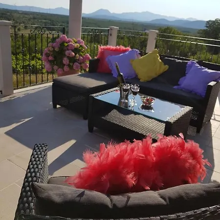 Villa De Josephine Lovrec