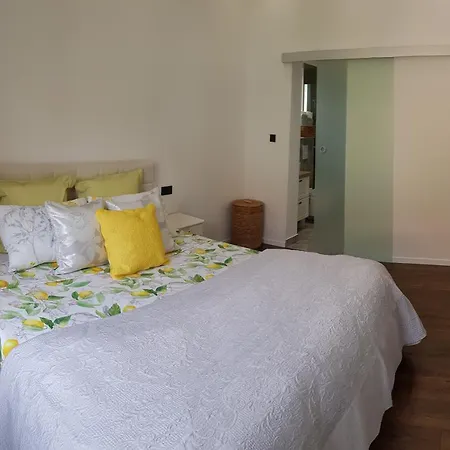 De Josephine Villa *